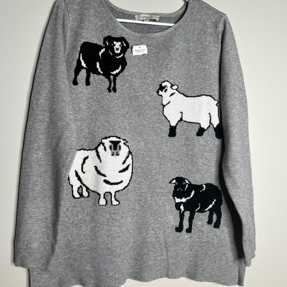 NWT Astrologie Cozy Gray Pullover Sweater Straight Fit Whimsical Sheep Medium - Picture 1 of 3